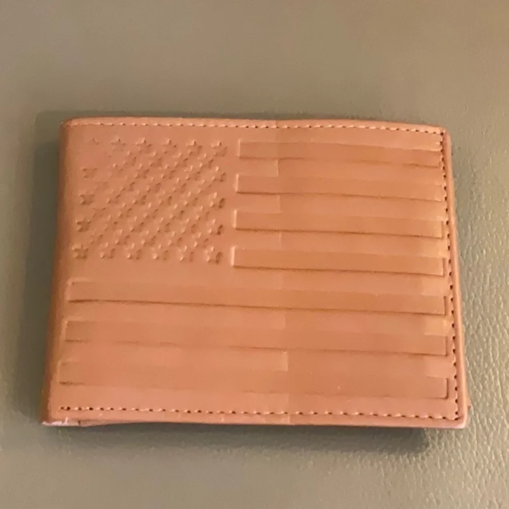 Buckle Flag Leather Wallet